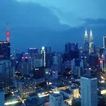 Kl Season Apartment At Times Square