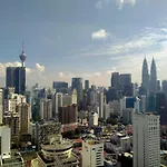 Kl Season Apartment At Times Square