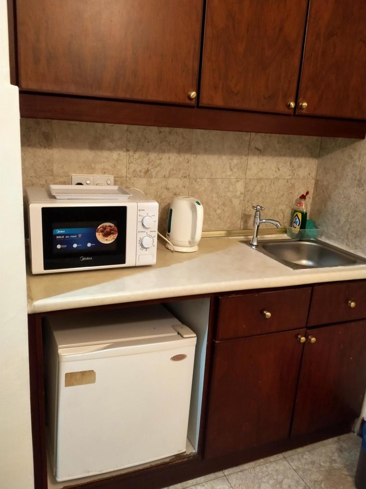 Kl Season At Times Square Apartment