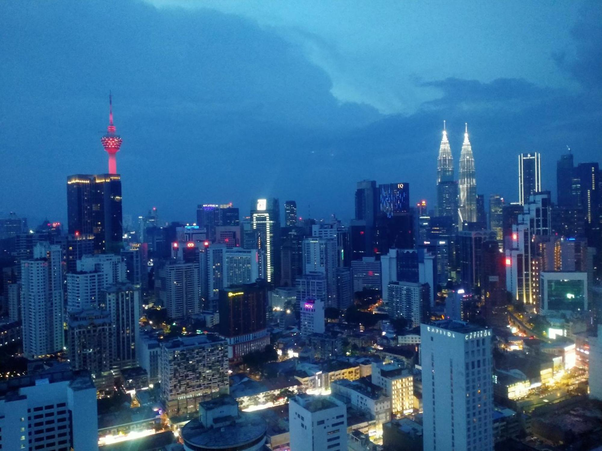 Kl Season At Times Square *